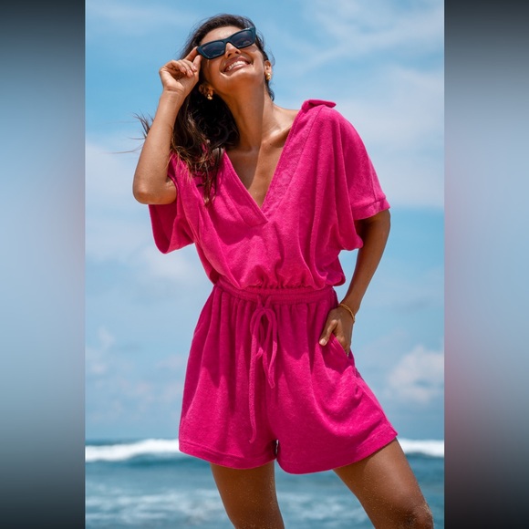 NWT CUPSHE Pink Collared Plunging Wide Leg Romper - Picture 1 of 3